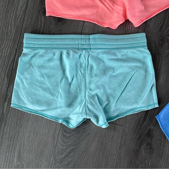 Bundle of 4 Pairs of Old Navy Shorts - Picture 9 of 11